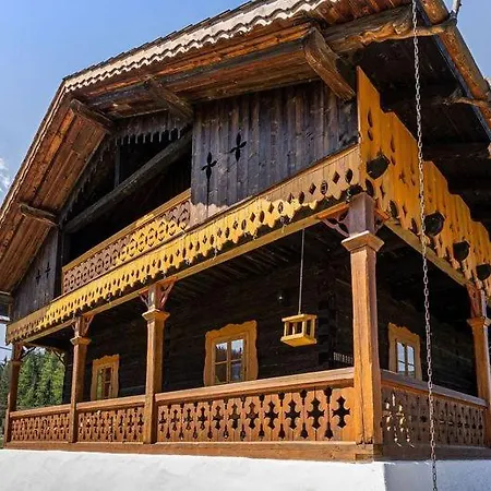 Wellness Drevenica Hajenka 롯지