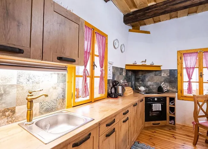 Orman Evi Wellness Drevenica Hajenka